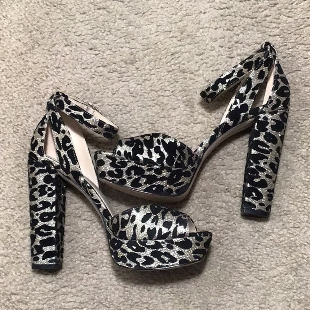 New!Jessica Simpson Platform Shoes - Picture 2 of 5
